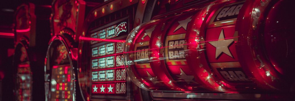 Free Spins For $1 - Deposit $1 to Play 100s Spins | TheCasinoHeat.ca